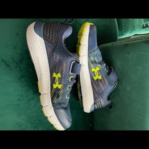 Boy’s Under Armour Sneakers